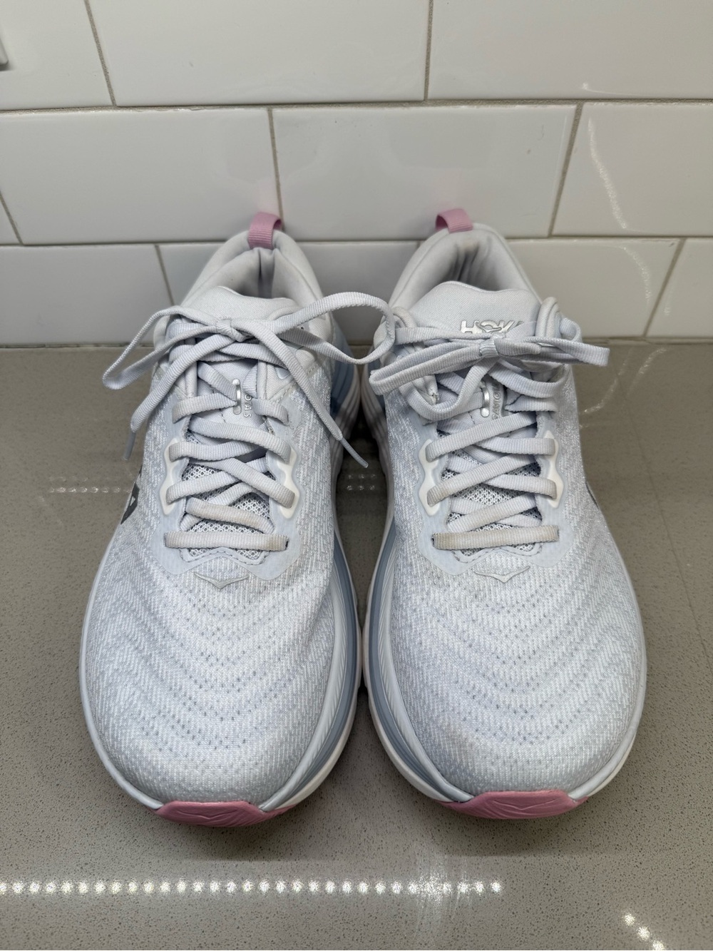 Very Lightly Worn - HOKA Gaviota 5 - Sea Ice / Pink Twilight - Picture 2 of 7